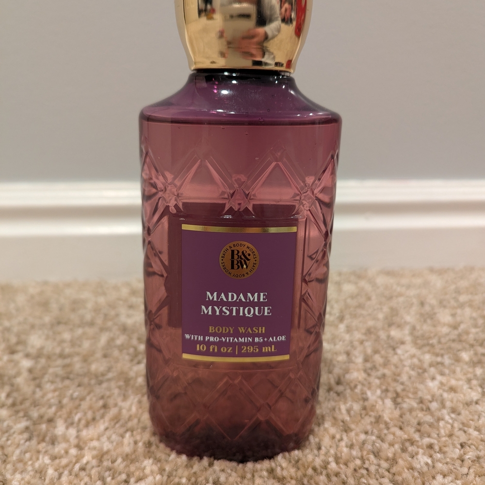 Bath & Body Works Madame Mystique Purple Body Wash